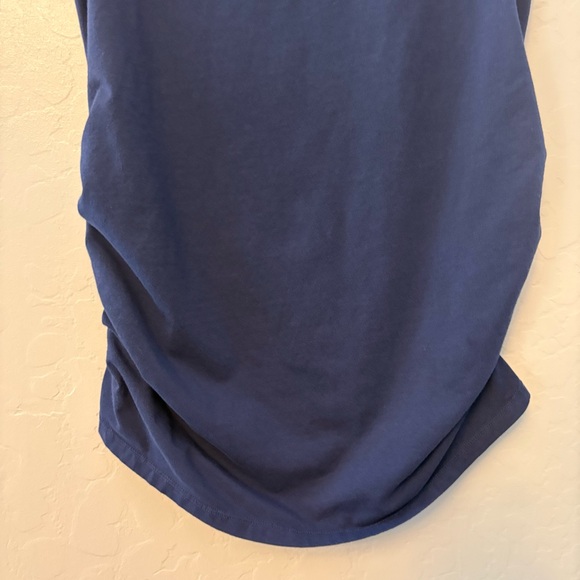 Bundle of two maternity shirts size small old navy and motherhood maternity - Picture 12 of 16